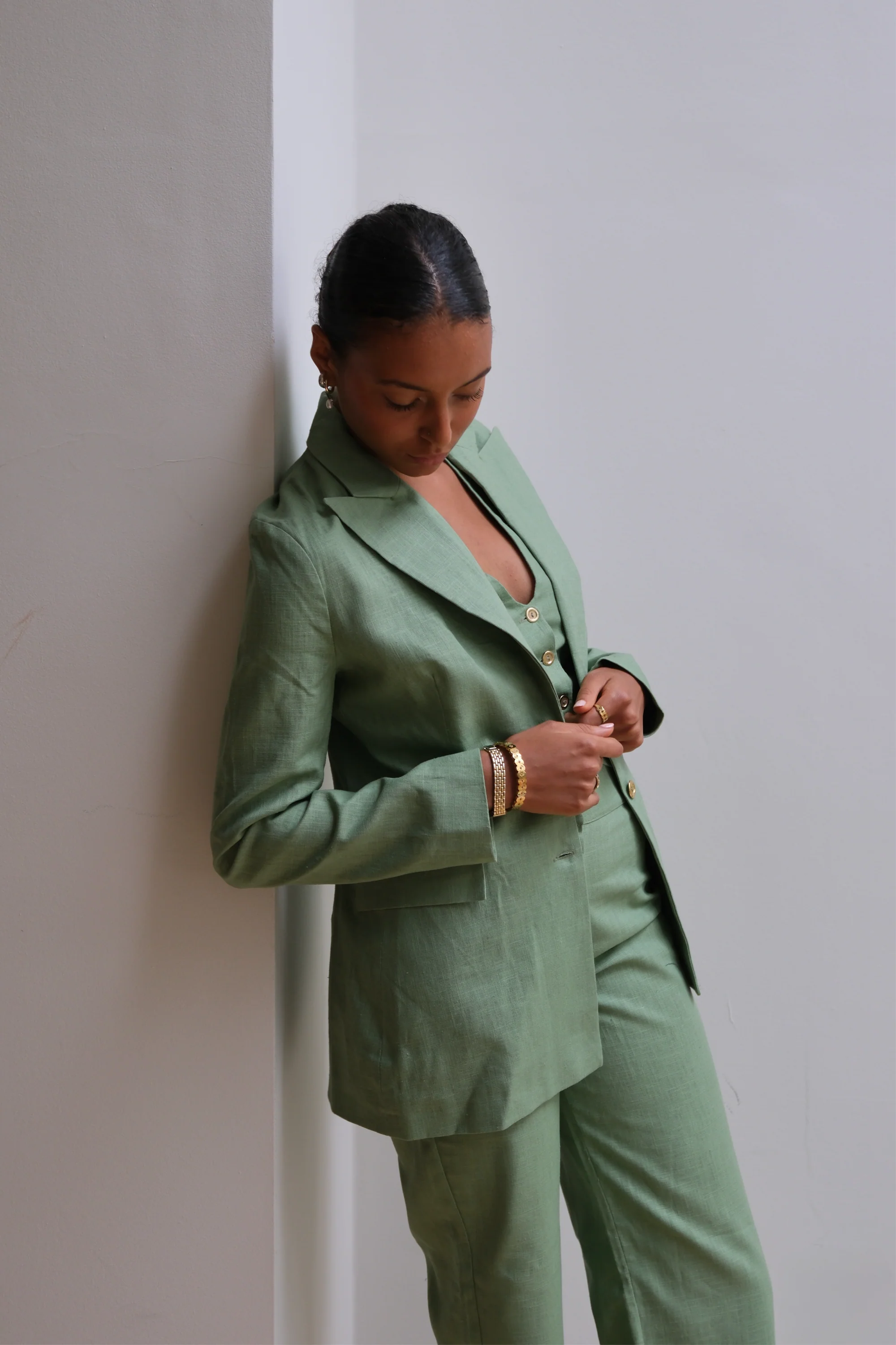 Pea Green Linen Suit - Image 4